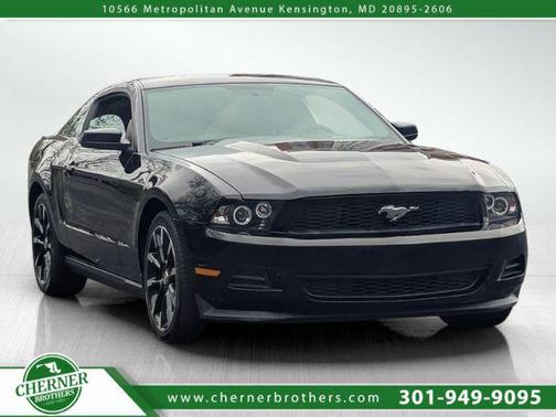 Black 2012 Ford Mustang V6 Premium