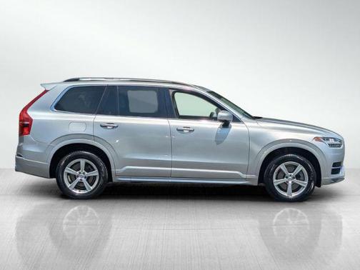 2019 Volvo XC90 T5 Momentum