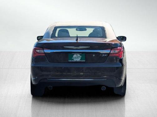 2013 Chrysler 200 Limited