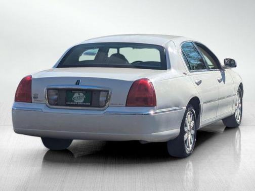 2009 Lincoln Town Car Signature