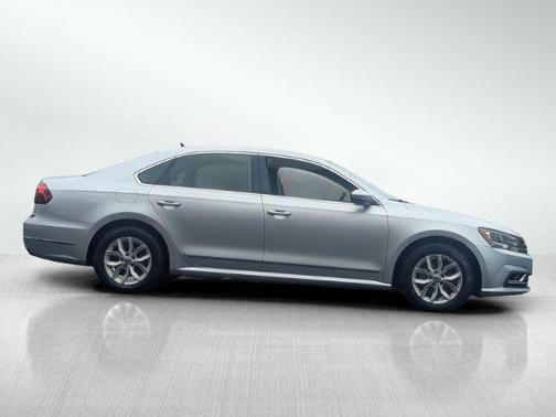2017 Volkswagen Passat 1.8T S