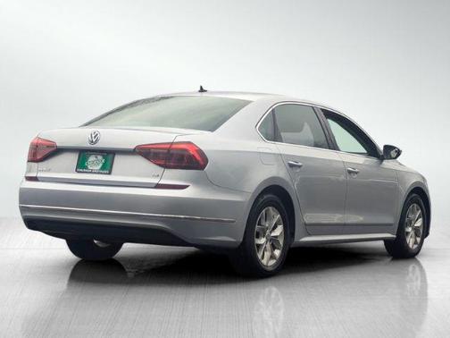 2017 Volkswagen Passat 1.8T S