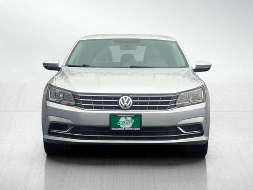 2017 Volkswagen Passat 1.8T S
