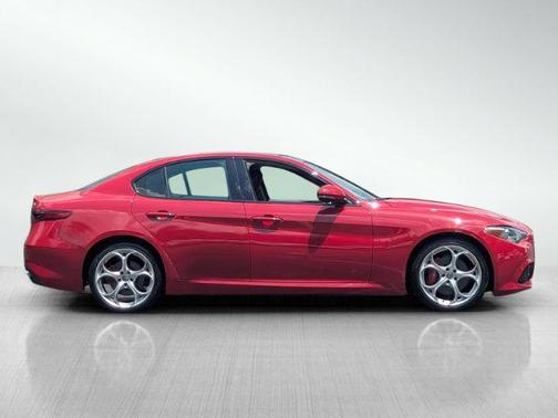 Monza Red Metallic 2019 Alfa Romeo Giulia Ti Sport