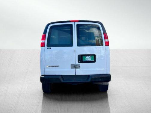 Summit White 2021 Chevrolet Express 2500 RWD 2500 Regular Wheelbase WT