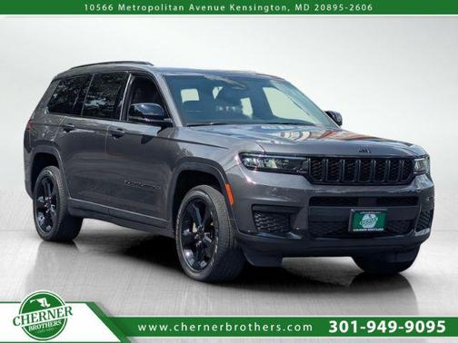 Baltic Gray Metallic Clearcoat 2022 Jeep Grand Cherokee L Altitude