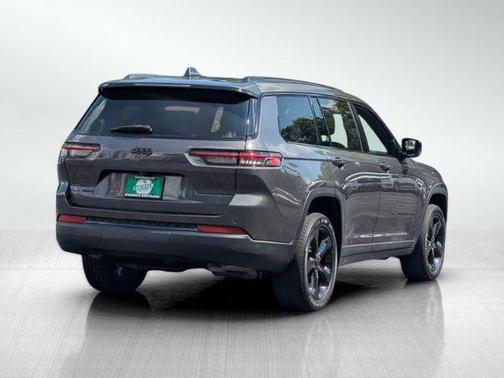 Baltic Gray Metallic Clearcoat 2022 Jeep Grand Cherokee L Altitude