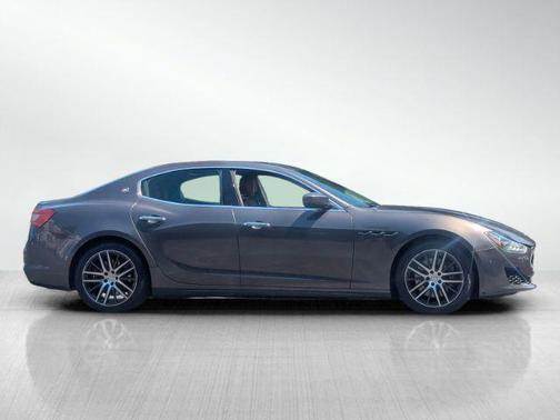 Grigio 2020 Maserati Ghibli S Q4