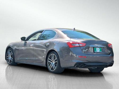 Grigio 2020 Maserati Ghibli S Q4