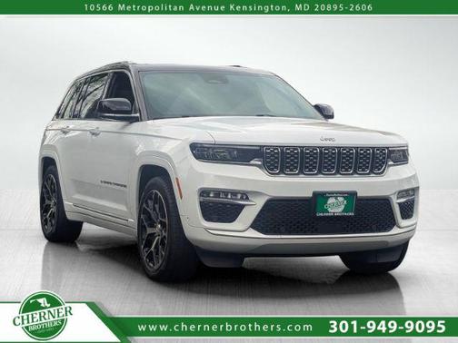 2023 Jeep Grand Cherokee Summit