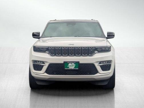 2023 Jeep Grand Cherokee Summit