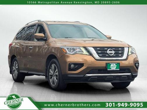 2017 Nissan Pathfinder SL
