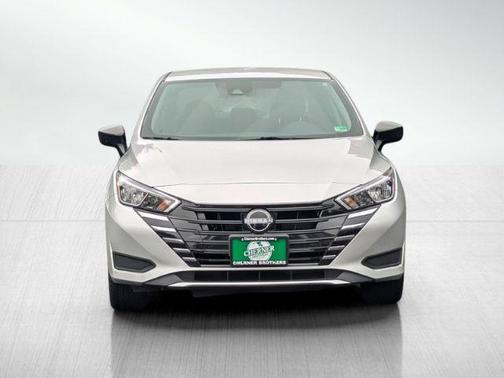 2023 Nissan Versa 1.6 S