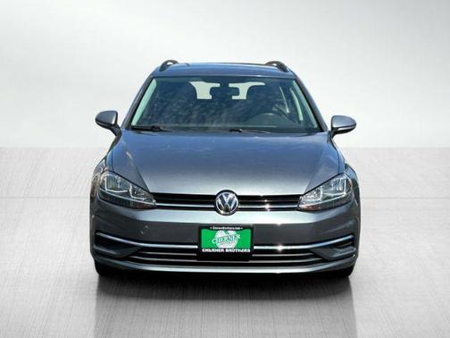 Platinum Gray Metallic 2018 Volkswagen Golf SportWagen TSI S