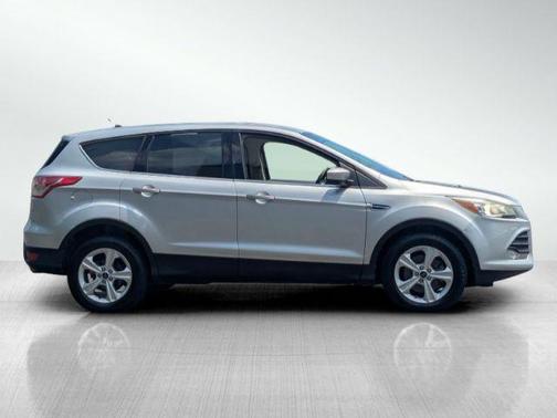 Ingot Silver Metallic 2014 Ford Escape SE