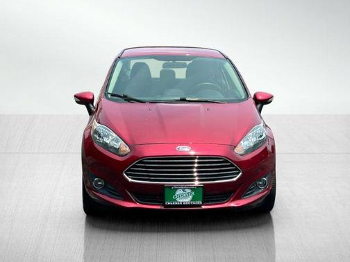 Ruby Red Metallic Tinted Clearcoat 2014 Ford Fiesta SE