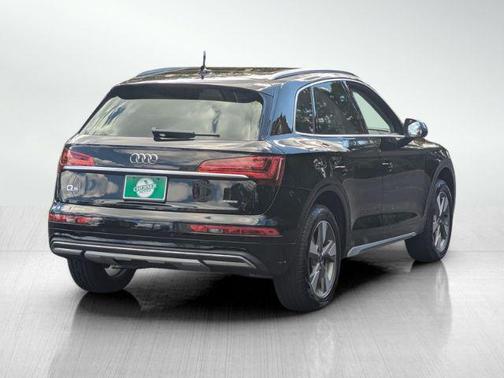 2024 Audi Q5 40 Premium Plus