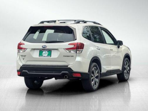 Crystal White Pearl 2019 Subaru Forester Sport