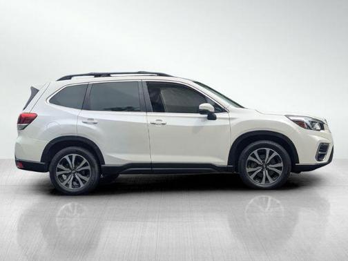Crystal White Pearl 2019 Subaru Forester Sport