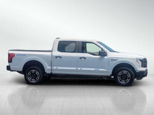 Oxford White 2023 Ford F-150 Lightning Pro