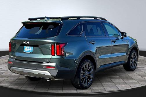 Aruba Green 2023 Kia Sorento SX