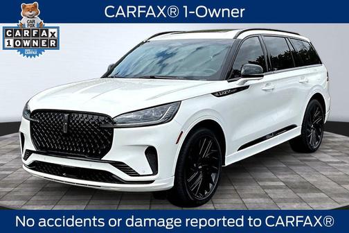 Pristine White Metallic Tri-Coat 2025 Lincoln Aviator Black Label AWD