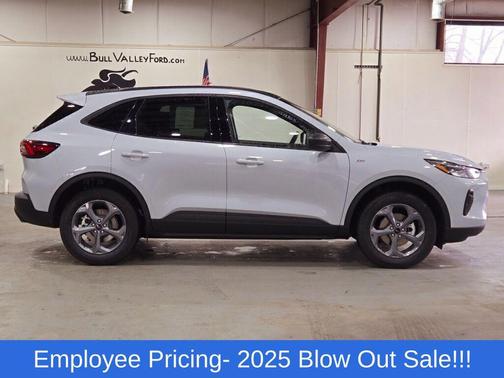 Space Silver Metallic 2025 Ford Escape ST-Line