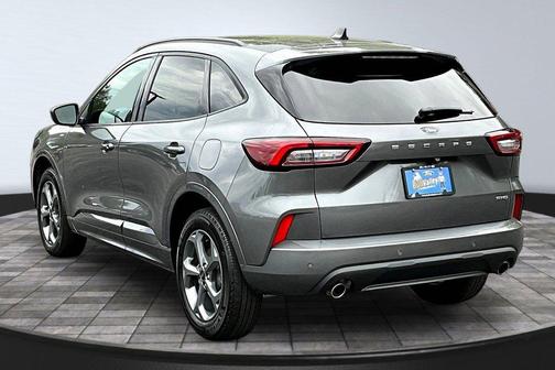 Carbonized Gray Metallic 2024 Ford Escape ST-Line