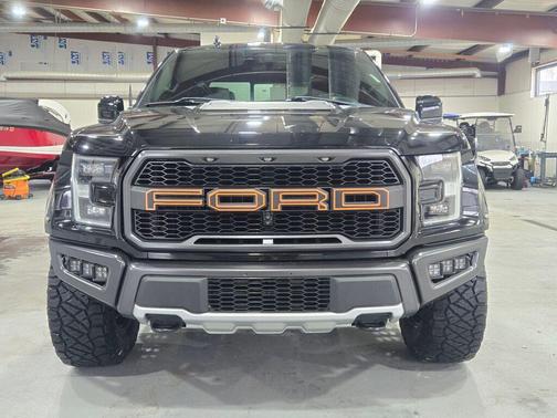 2020 Ford F-150 Raptor