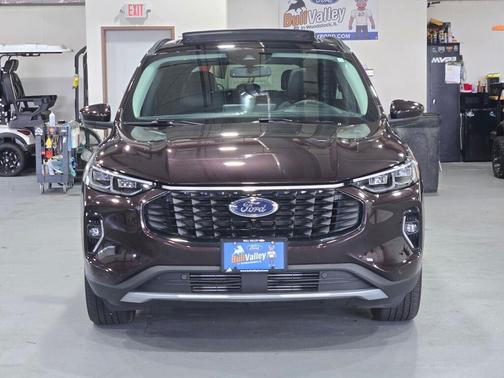 2023 Ford Escape Platinum