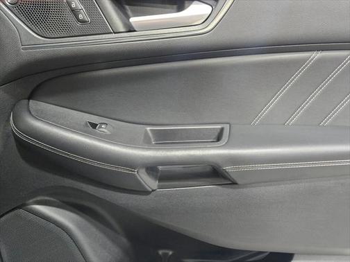2022 Ford Edge ST
