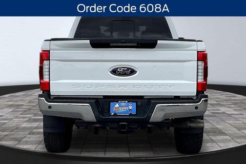 Oxford White 2017 Ford F-250 Lariat