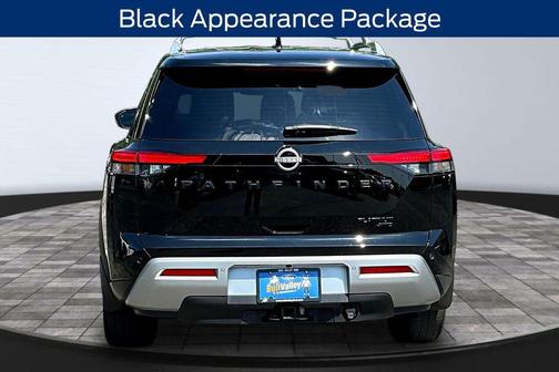 Super Black 2023 Nissan Pathfinder Platinum 4WD
