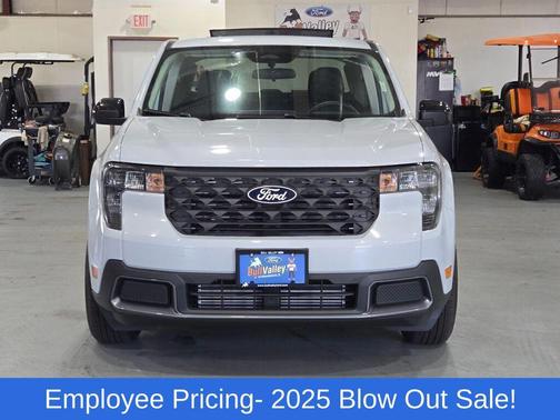 Space White Metallic 2025 Ford Maverick XLT