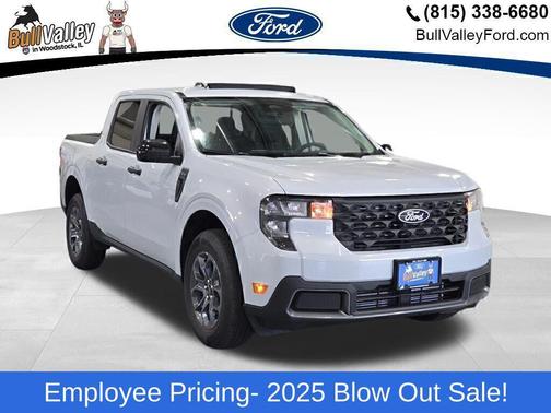 Space White Metallic 2025 Ford Maverick XLT