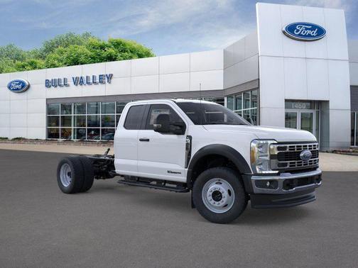 Oxford White 2026 Ford F-450 DRW