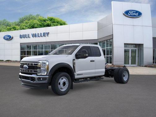 Oxford White 2026 Ford F-450 DRW