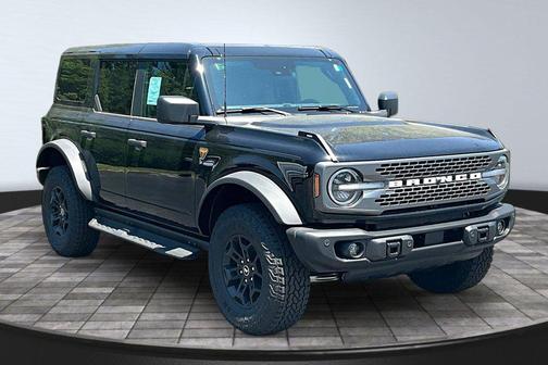Shadow Black 2026 Ford Bronco Badlands