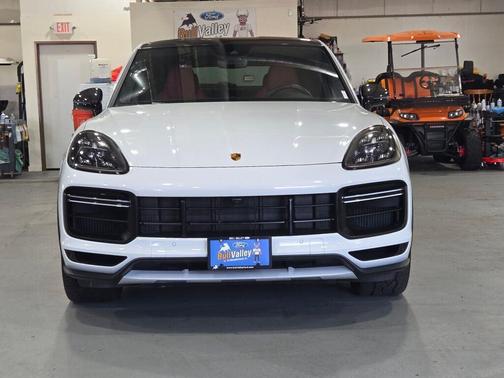 2023 Porsche Cayenne Turbo GT