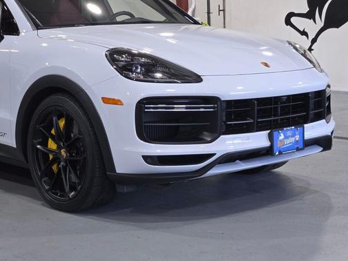 2023 Porsche Cayenne Turbo GT