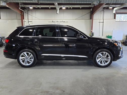 2022 Audi Q7 45 Premium