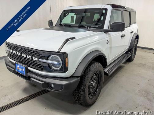 Oxford White 2026 Ford Bronco Outer Banks