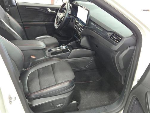 2023 Ford Escape ST-Line Elite