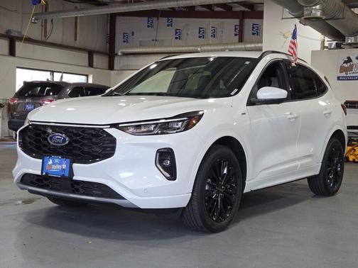 2023 Ford Escape ST-Line Elite