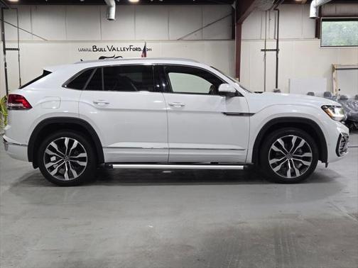 2022 Volkswagen Atlas Cross Sport 3.6L V6 SEL Premium R-Line
