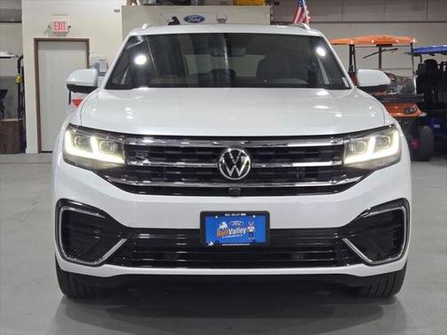 2022 Volkswagen Atlas Cross Sport 3.6L V6 SEL Premium R-Line