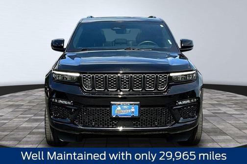 Diamond Black Crystal Pearlcoat 2025 Jeep Grand Cherokee Summit