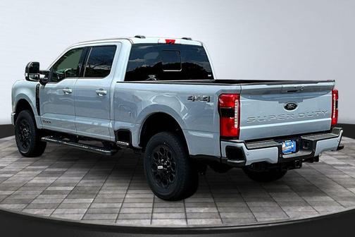 Glacier Gray Metallic Tri-Coat 2026 Ford F-350 Lariat