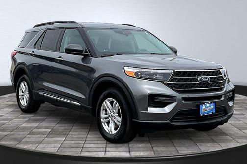 Carbonized Gray Metallic 2022 Ford Explorer XLT
