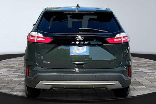 Forged Green Metallic 2023 Ford Edge SEL